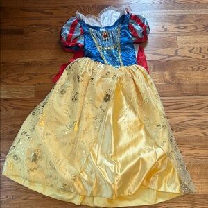 Disney Snow White Costume NWT